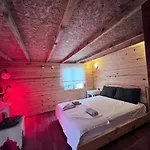 Treehouse With Garden In The Heart Of Antalya *