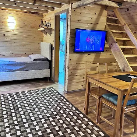 Treehouse With Garden In The Heart Of Antalya Eskiomerler