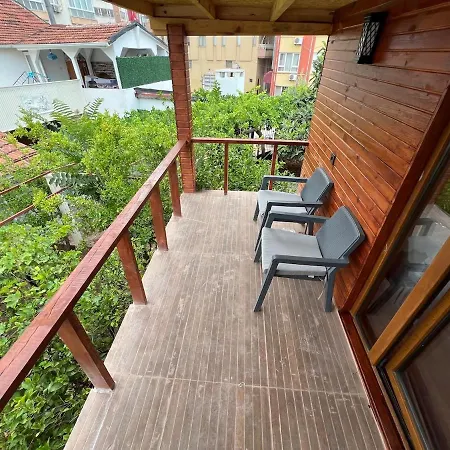 Treehouse With Garden In The Heart Of Antalya