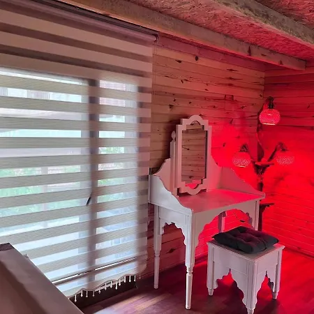 Treehouse With Garden In The Heart Of Antalya Eskiomerler