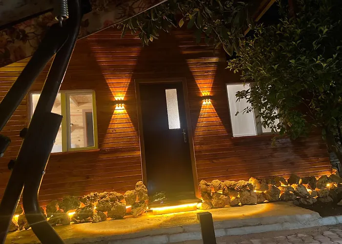 Treehouse With Garden In The Heart Of Antalya Apartment