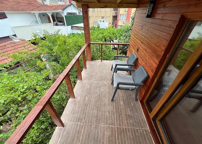 Treehouse With Garden In The Heart Of Antalya