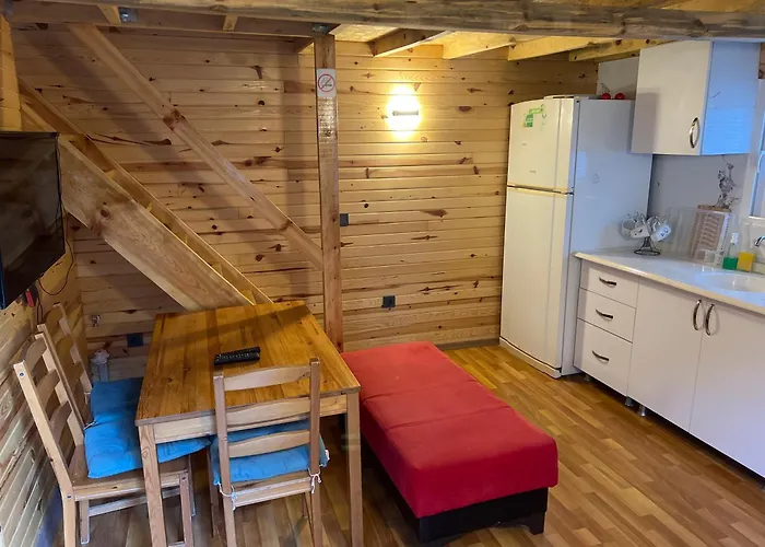 Treehouse With Garden In The Heart Of Antalya Eskiomerler